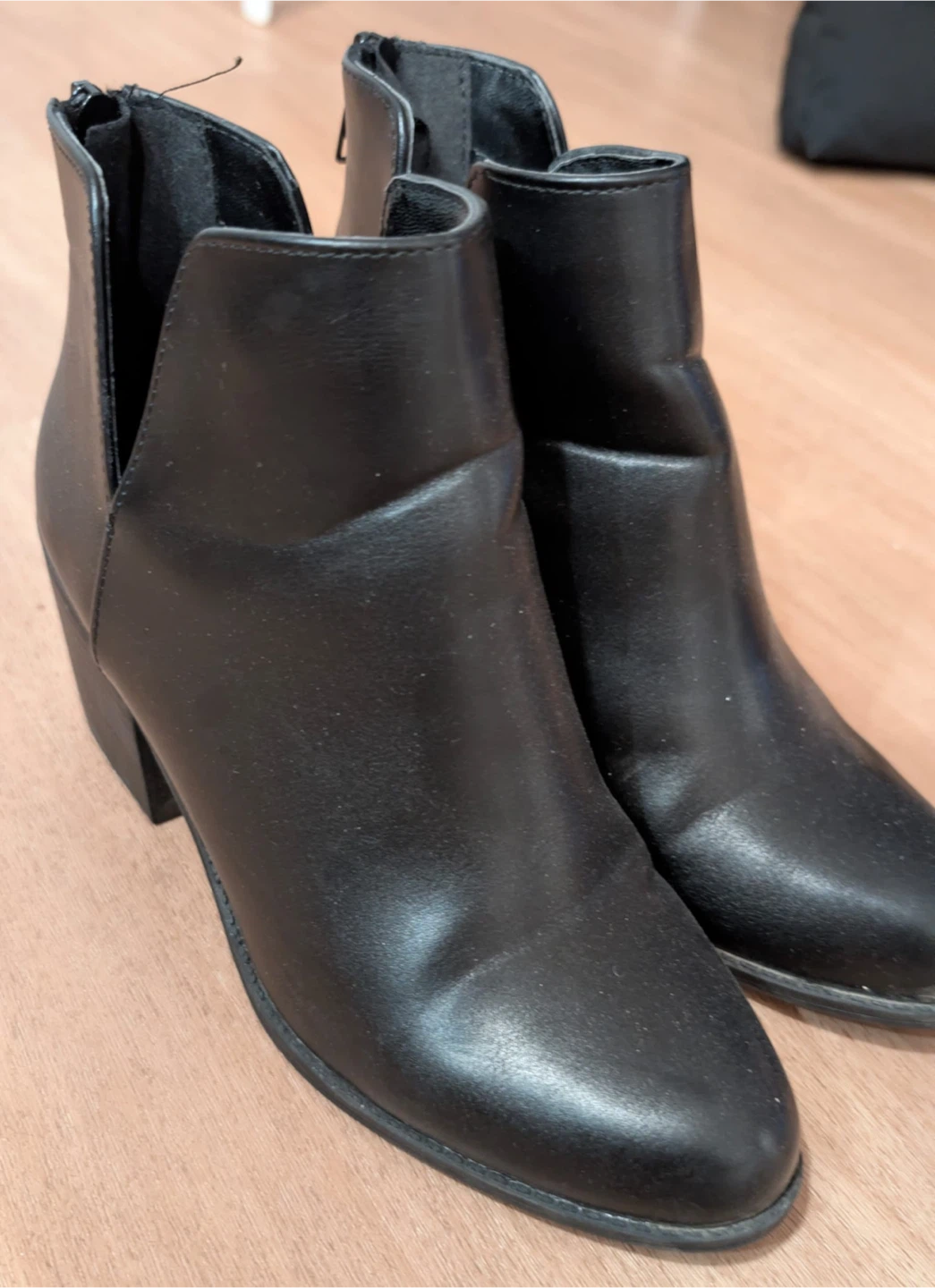 Black Ankle Boots- Women Size 6 - photo 3
