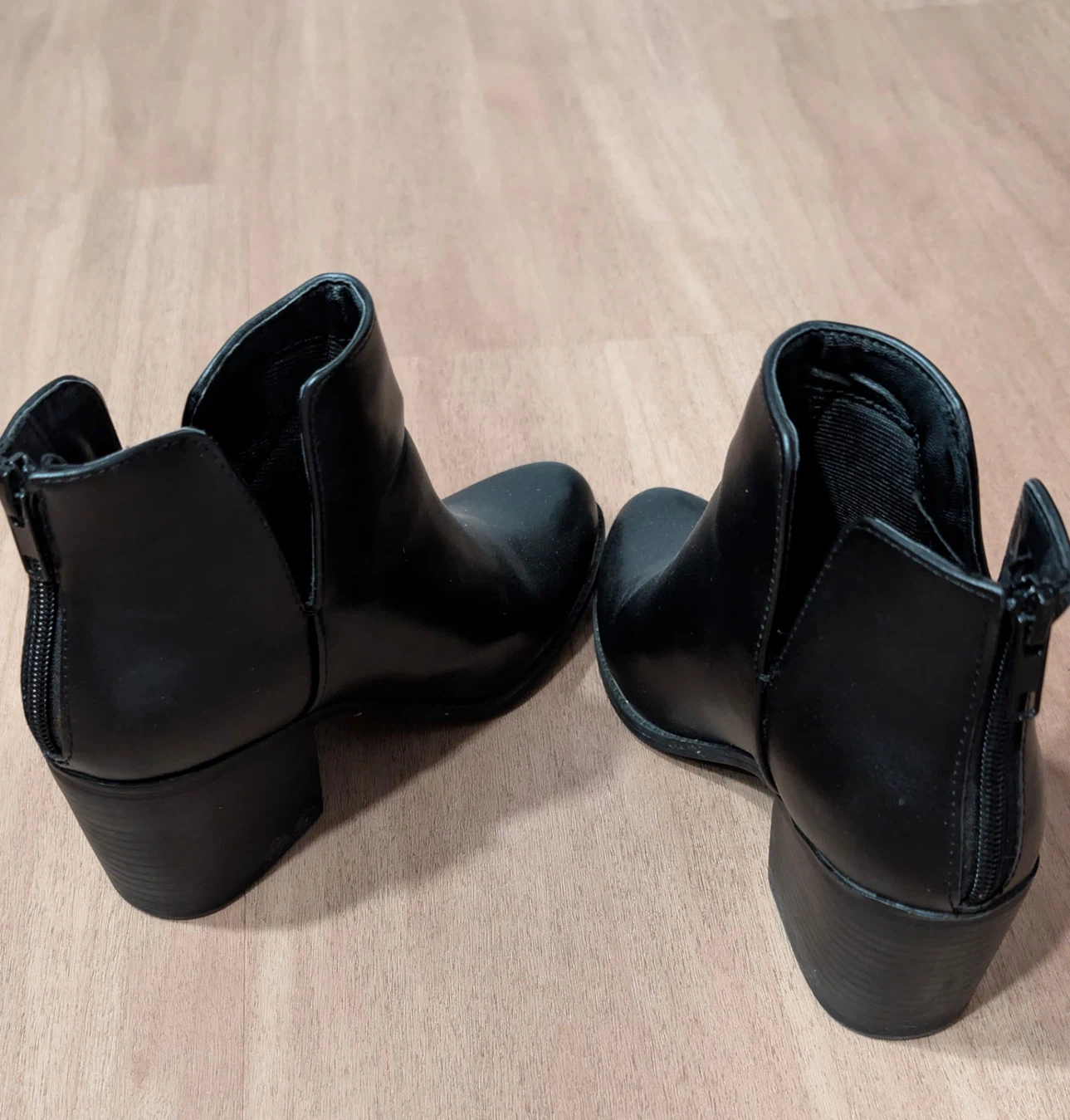 Black Ankle Boots- Women Size 6 - photo 5
