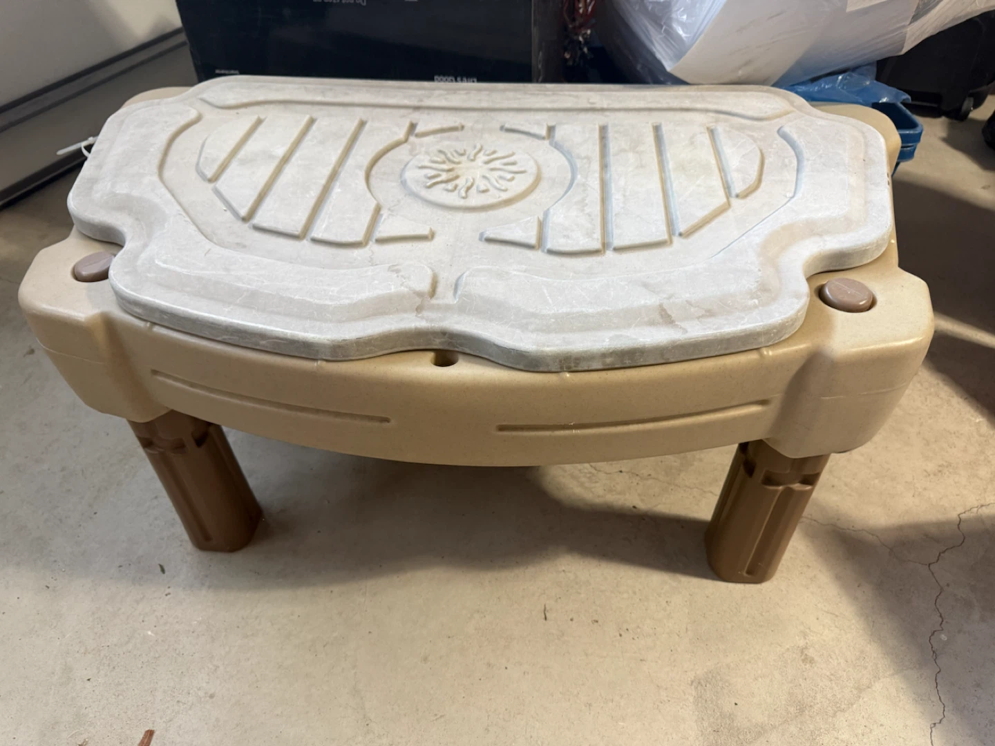 Step2 Sand & Water Table