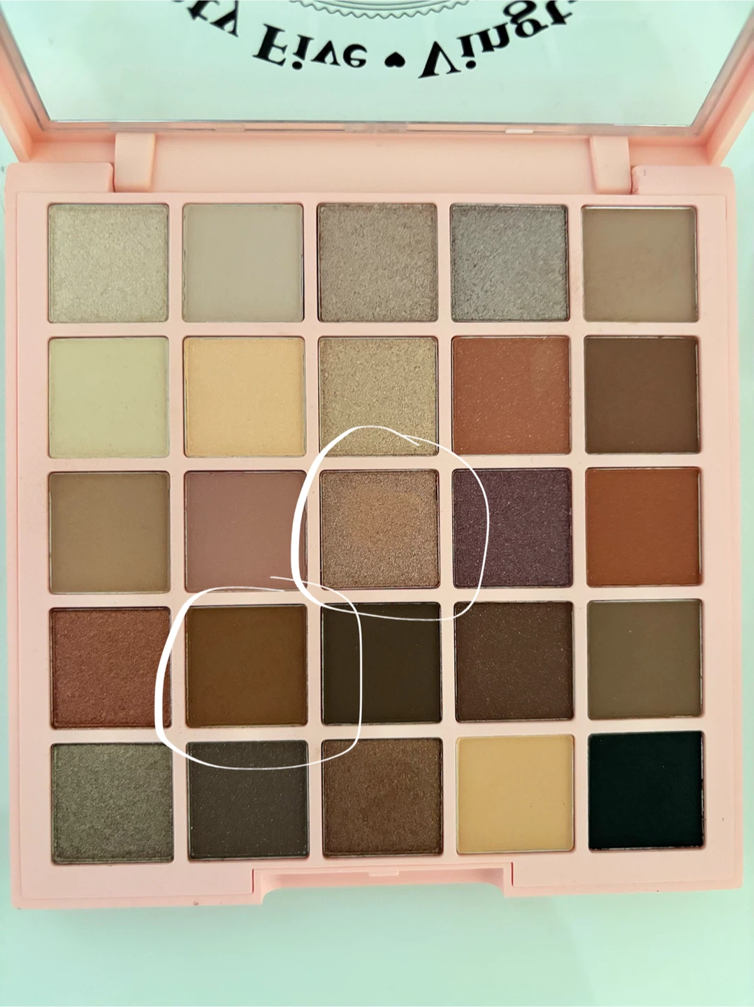 Kimchi Chic Beauty Eyeshadow Palette & Fragrance Samples - photo 2