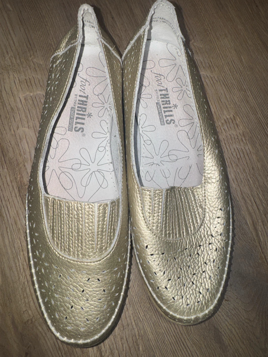 Foot Thrills Gold Ballet Flats 9M