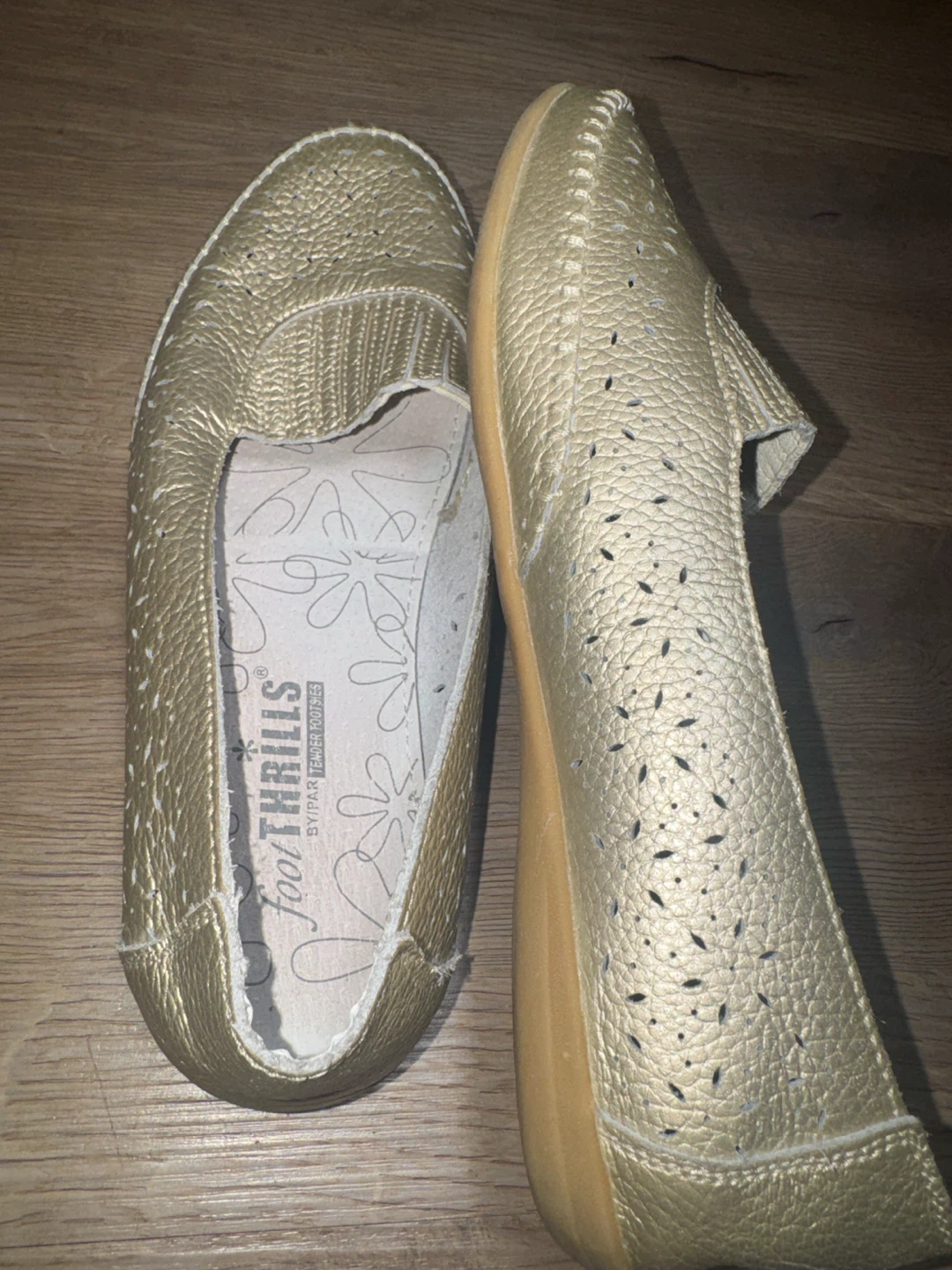 Foot Thrills Gold Ballet Flats 9M - photo 2