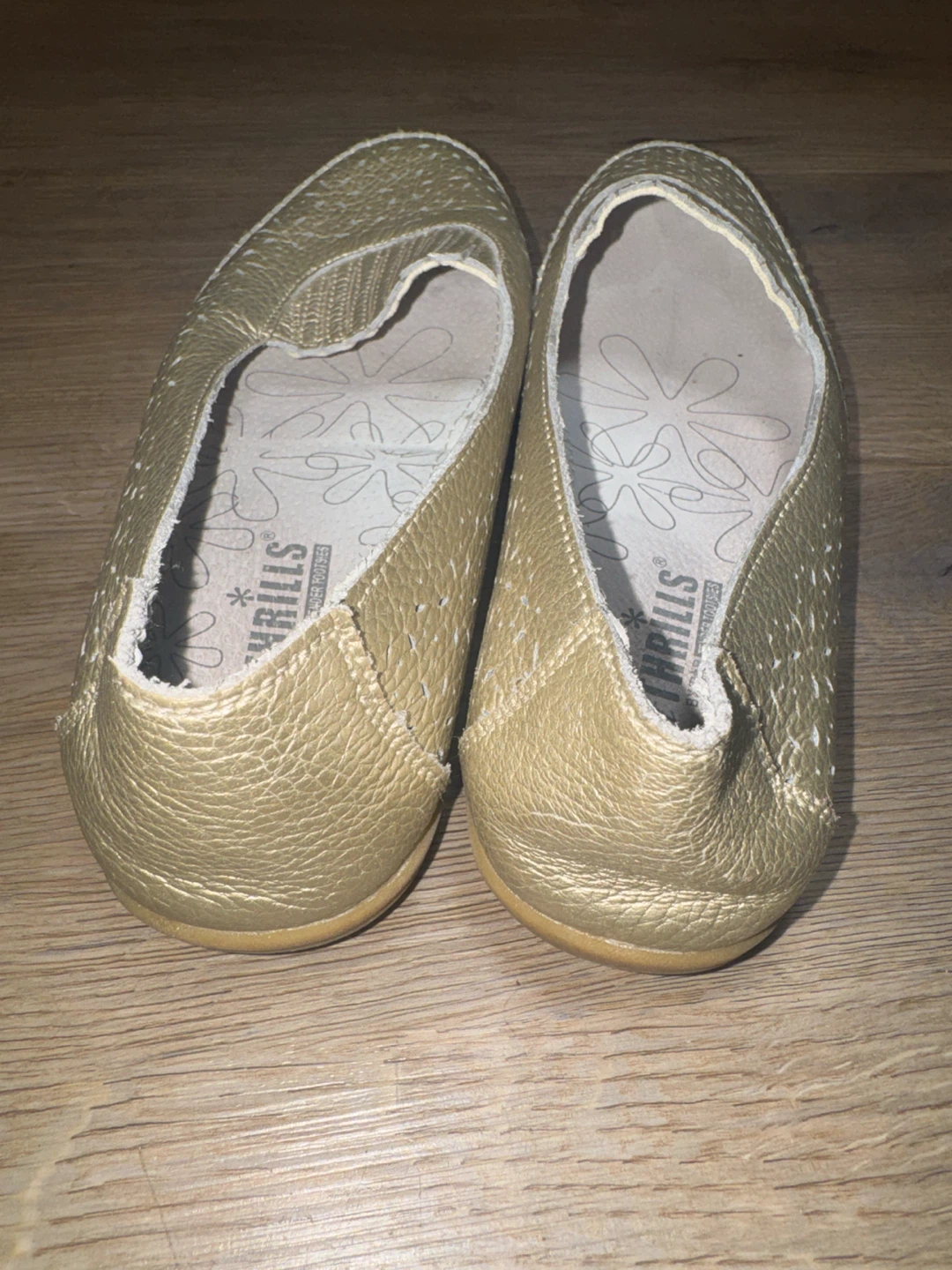 Foot Thrills Gold Ballet Flats 9M - photo 5