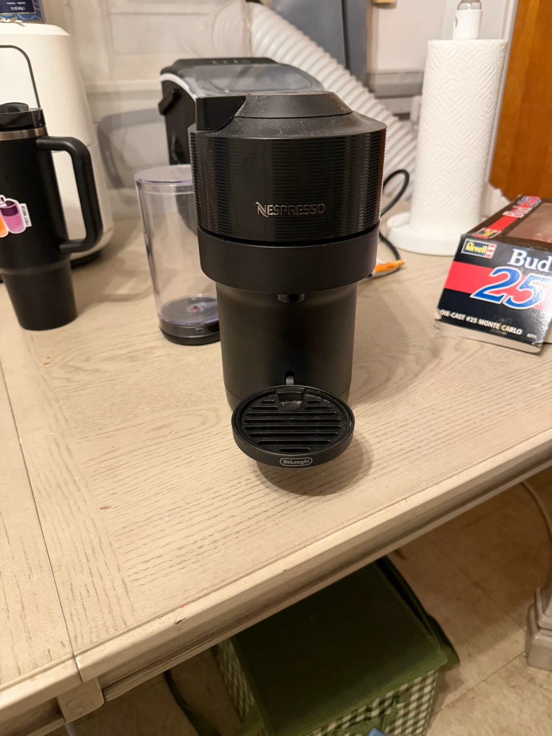 Nespresso VertuoPlus Coffee Machine by De'Longhi