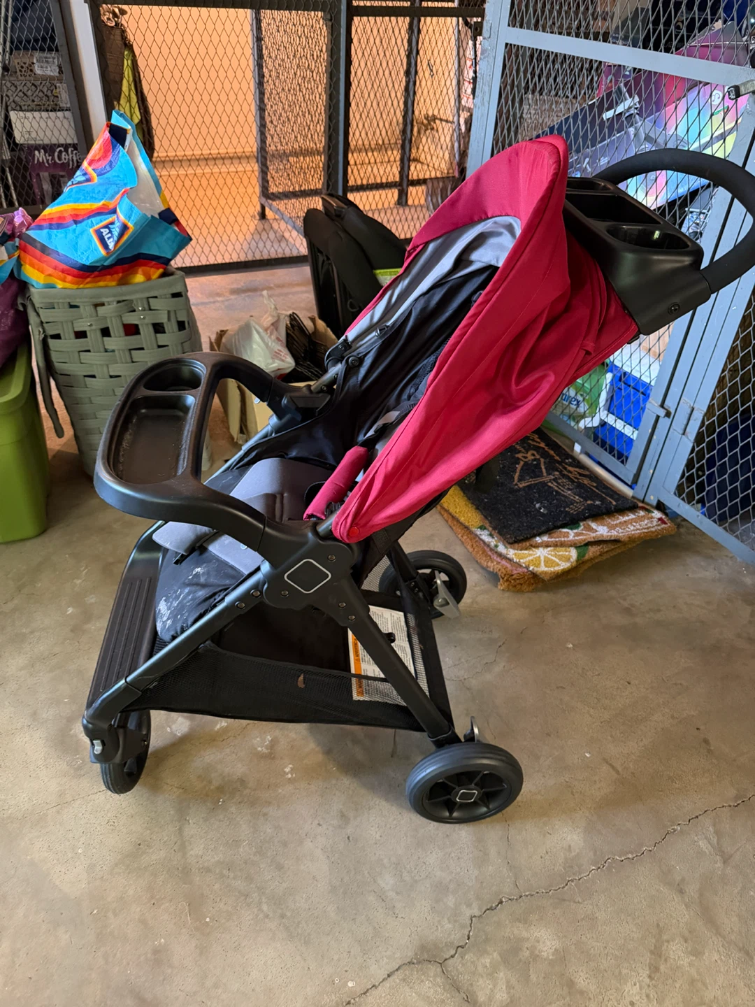 Red and Black Baby Stroller - photo 2