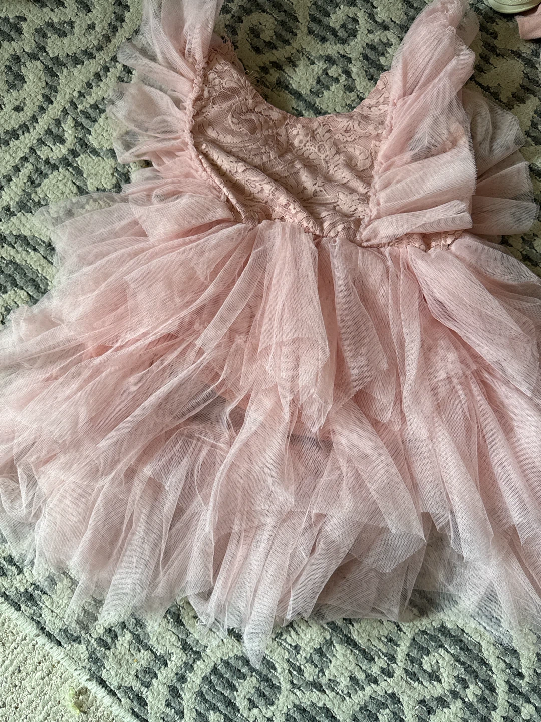 Pink Tulle Dress with Lace Detail size 5 year old - photo 2