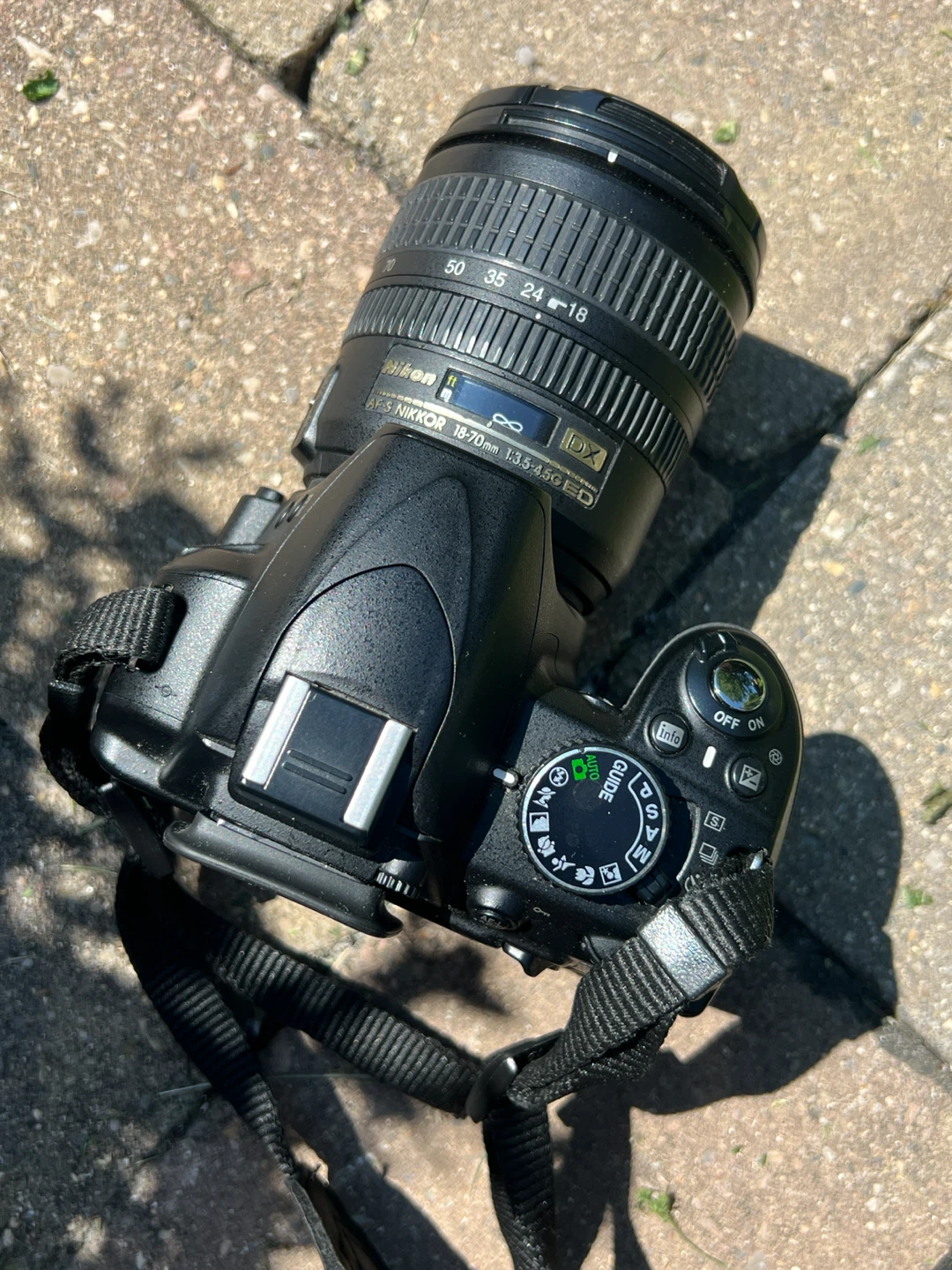 Nikon D3100 DSLR Camera with Lowepro Bag - photo 3