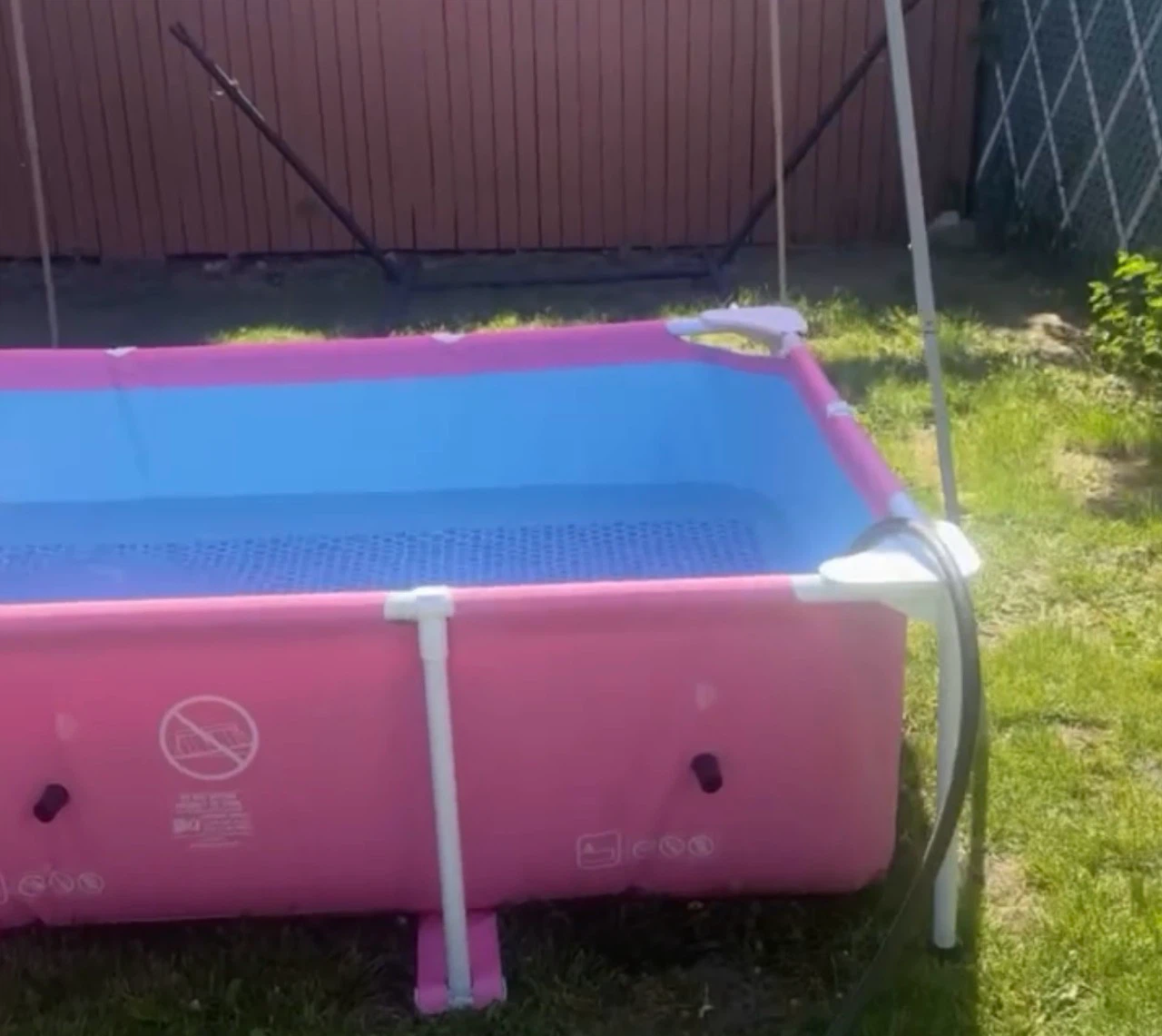 Pink intex pool - photo 2