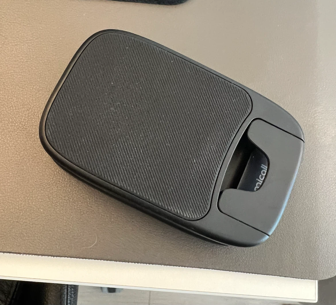 Adjustable phone stand - photo 5