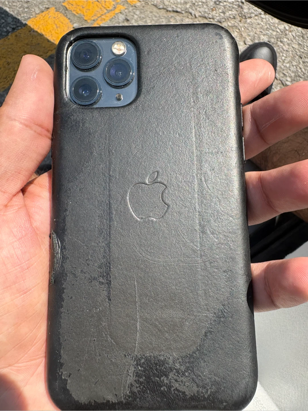 Used iPhone 11 Pro - photo 3