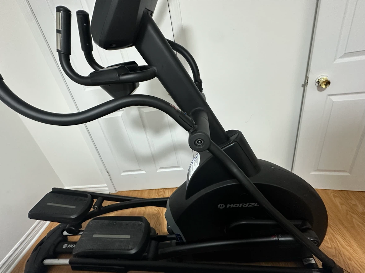 Horizon CE8.8 Elliptical – Like New - photo 3