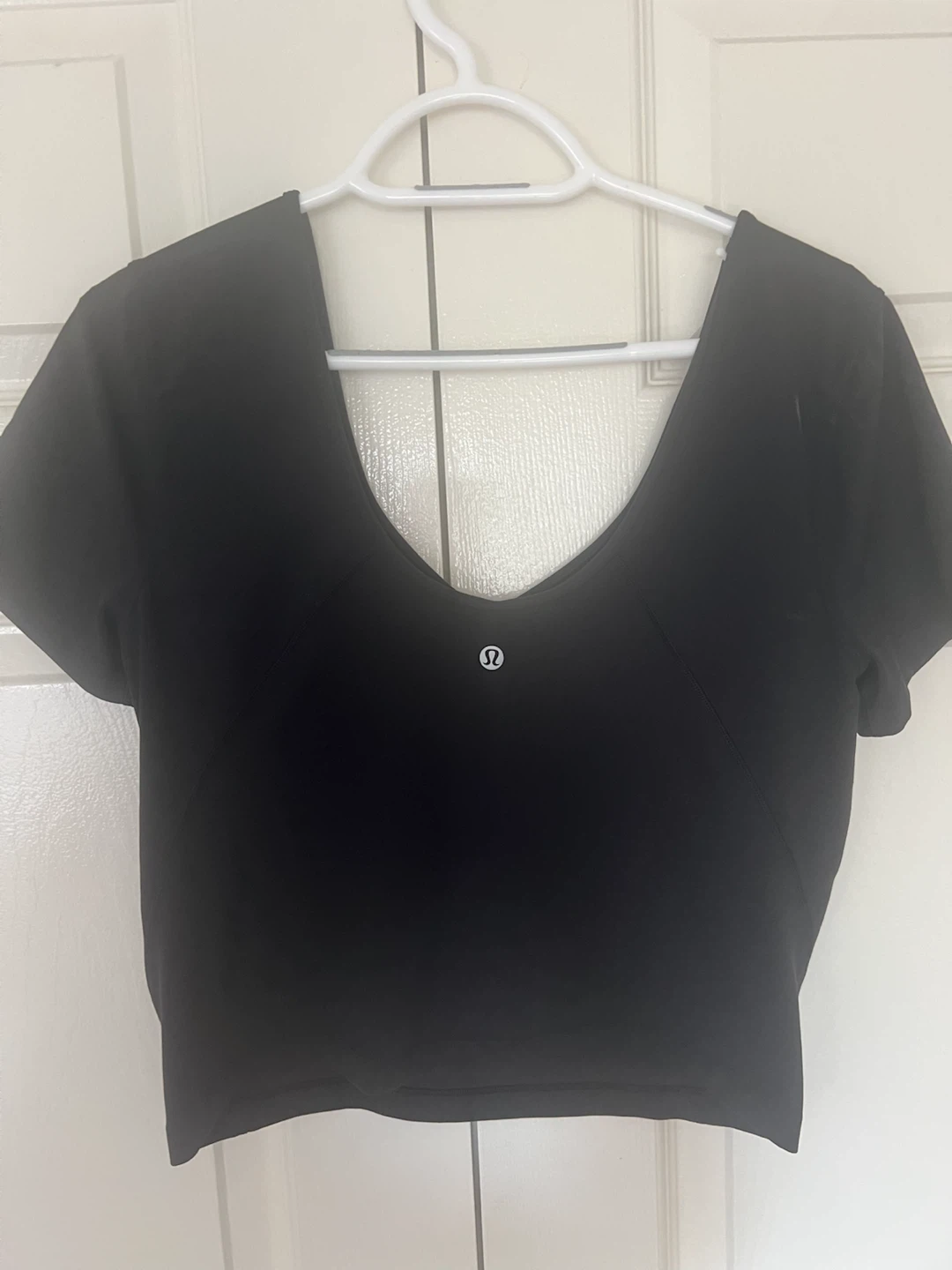 Lululemon Black Cropped V-Neck Top - photo 2