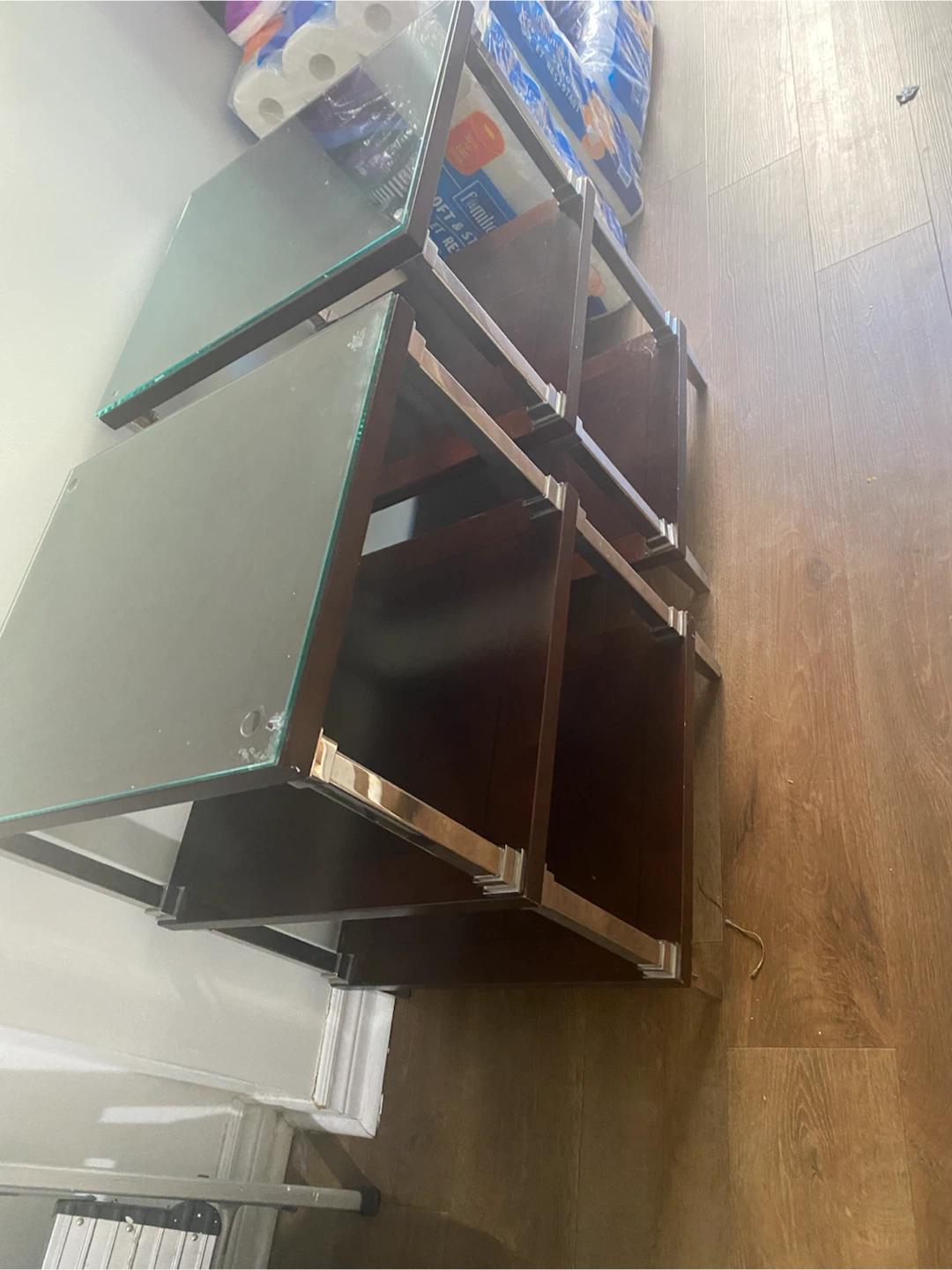 Set of 2 Glass Top End Tables - photo 3