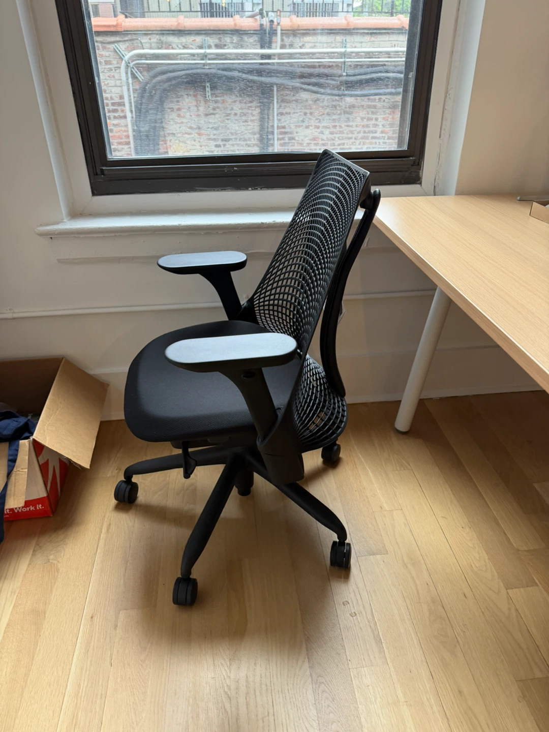 Herman Miller Sayl ergonomic chairs - photo 4