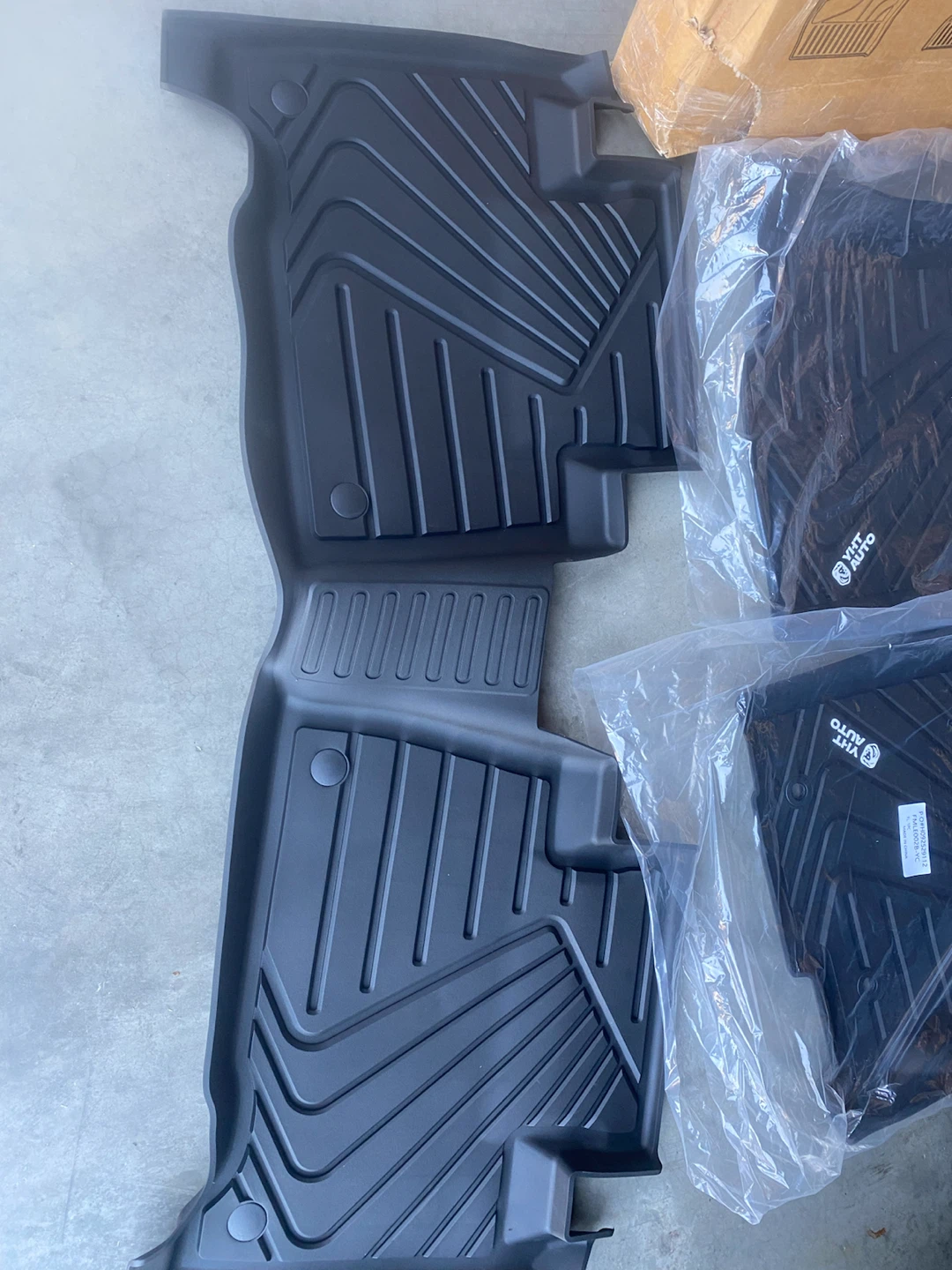 YHT AUTO All Weather Floor Mats - photo 5
