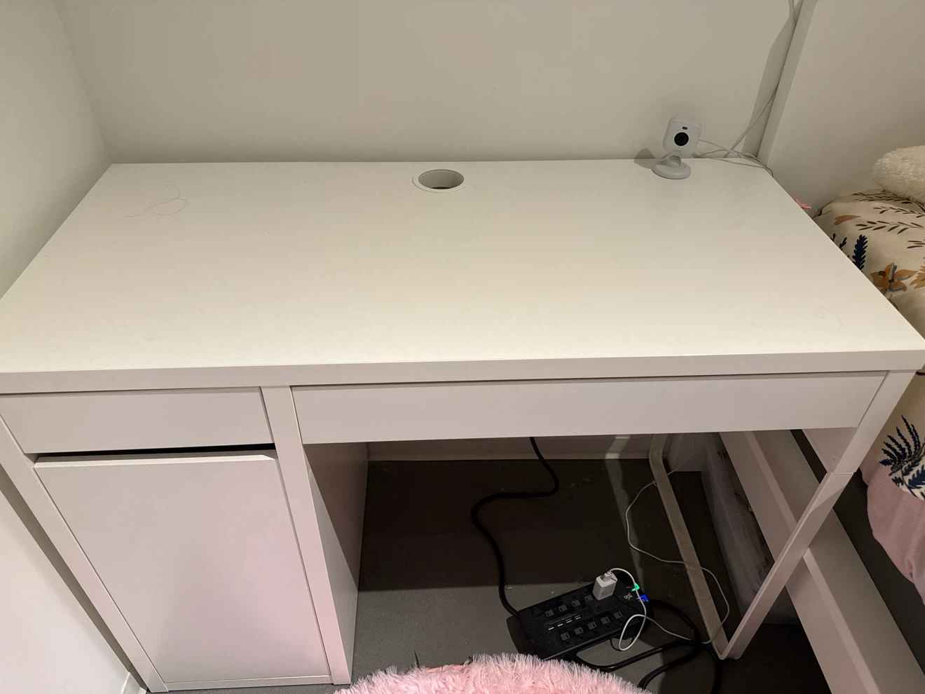 White Desk with Drawer