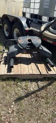 REESE 5th Wheel Hitch - photo 2