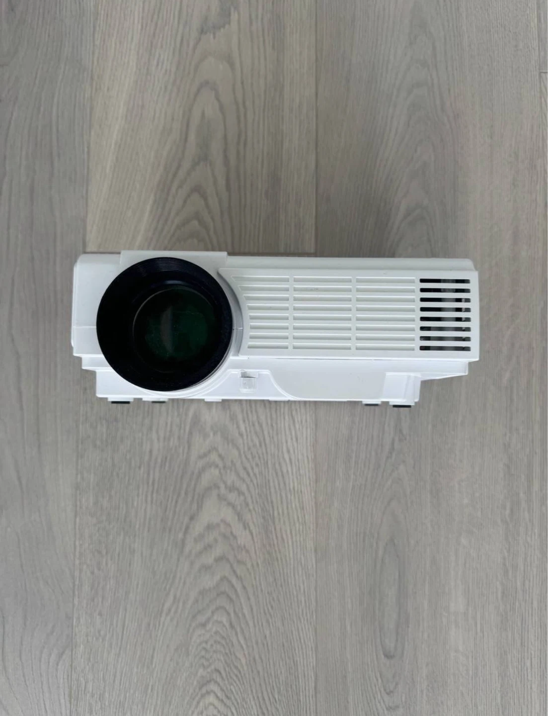 DR.J Professional HI-04 Mini Projector