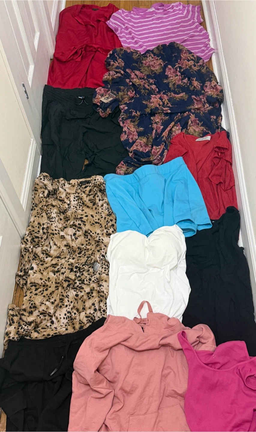 Bulk Lot of Women's Clothing - Various Brands & Sizes - photo 2