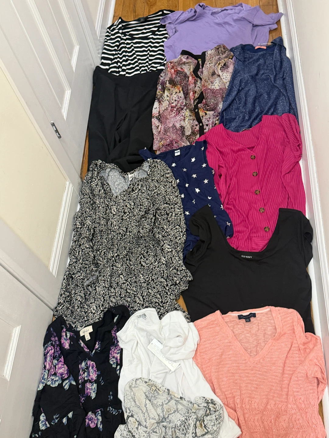 Bulk Lot of Women's Clothing - Various Brands & Sizes - photo 4