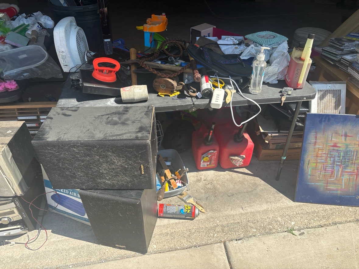 Garage sale $1-5 items . 3324 n kostner . All day - photo 2