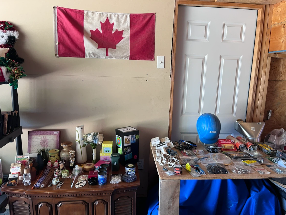 GARAGE SALE - photo 5