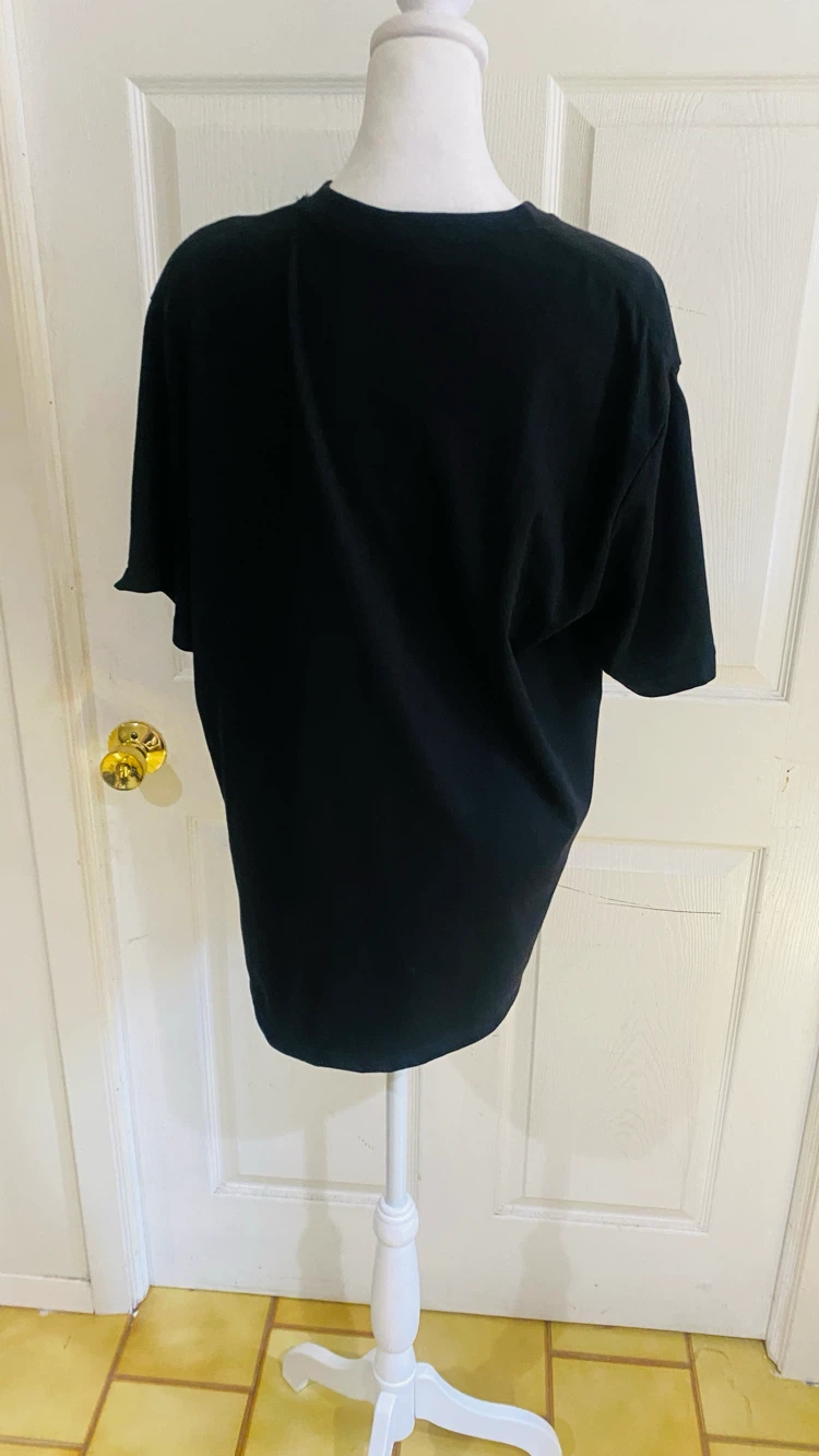 Tee brand new size large - photo 3