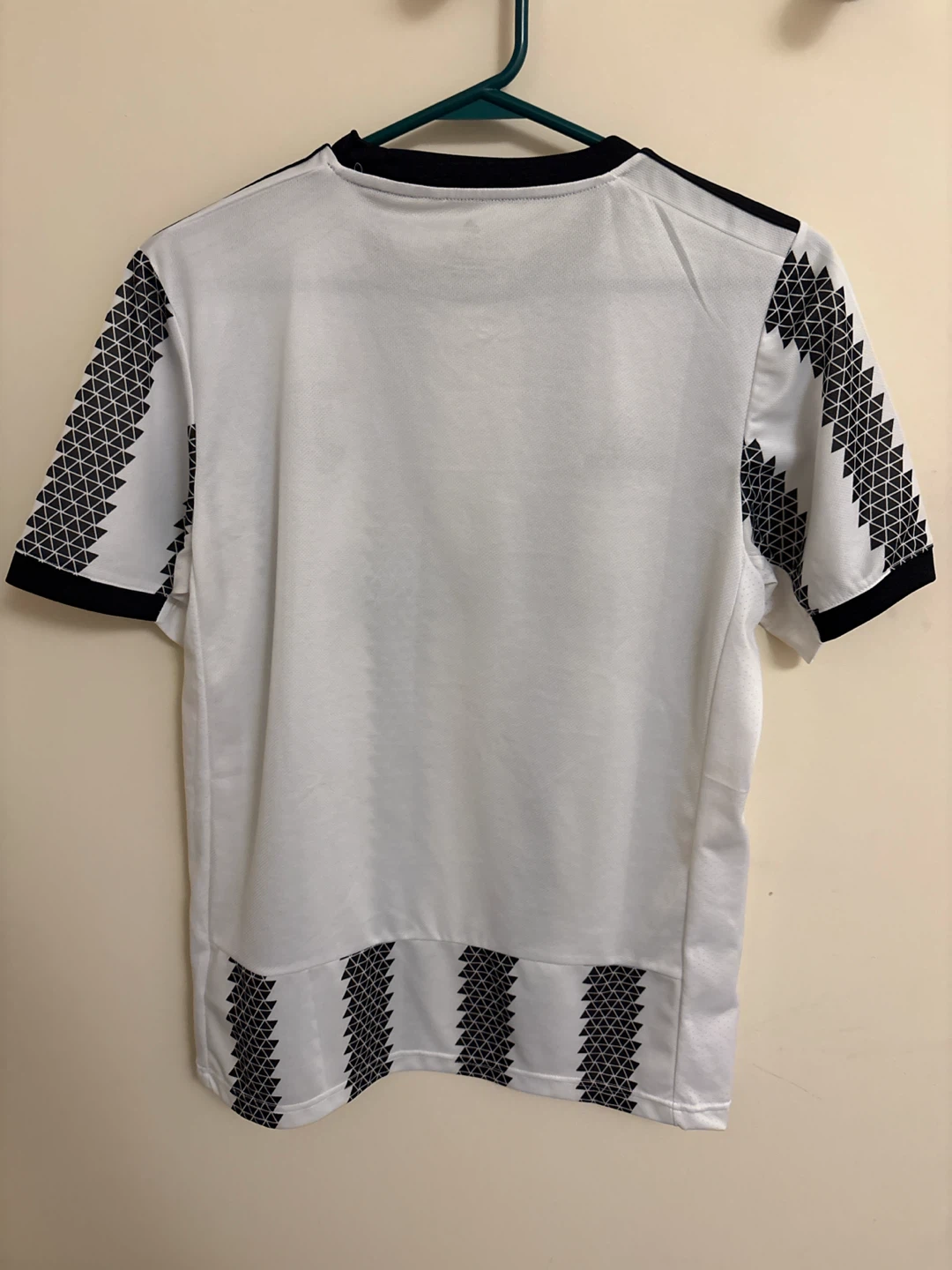 22/23 Home Juventus Jersey - Adult Size Small - photo 2