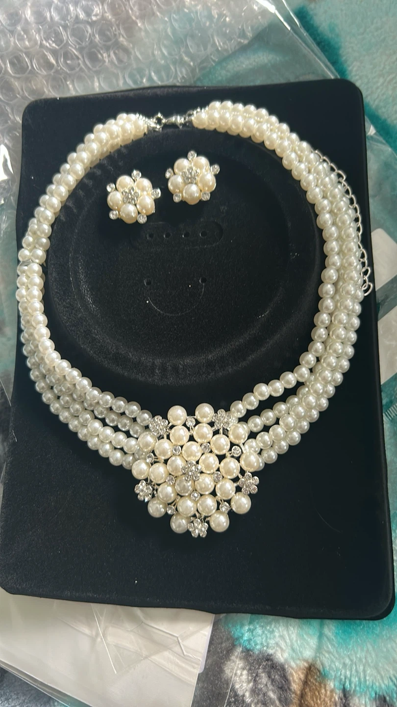 Pearl Necklace and Earring Set
