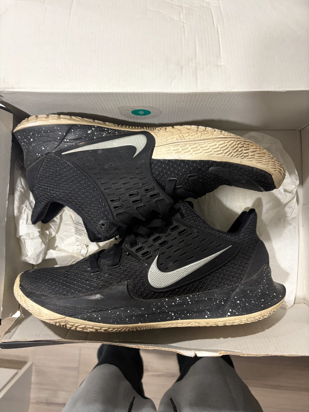 Nike Kyrie Low 2 Black Basketball Shoes