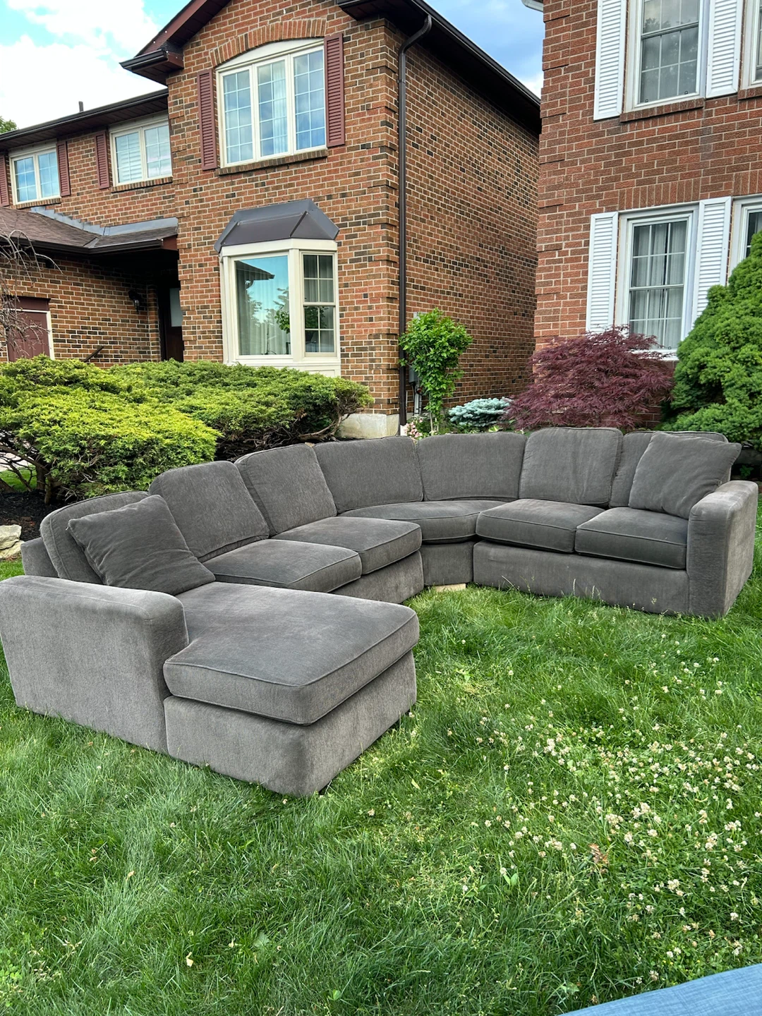 Sectional sofa