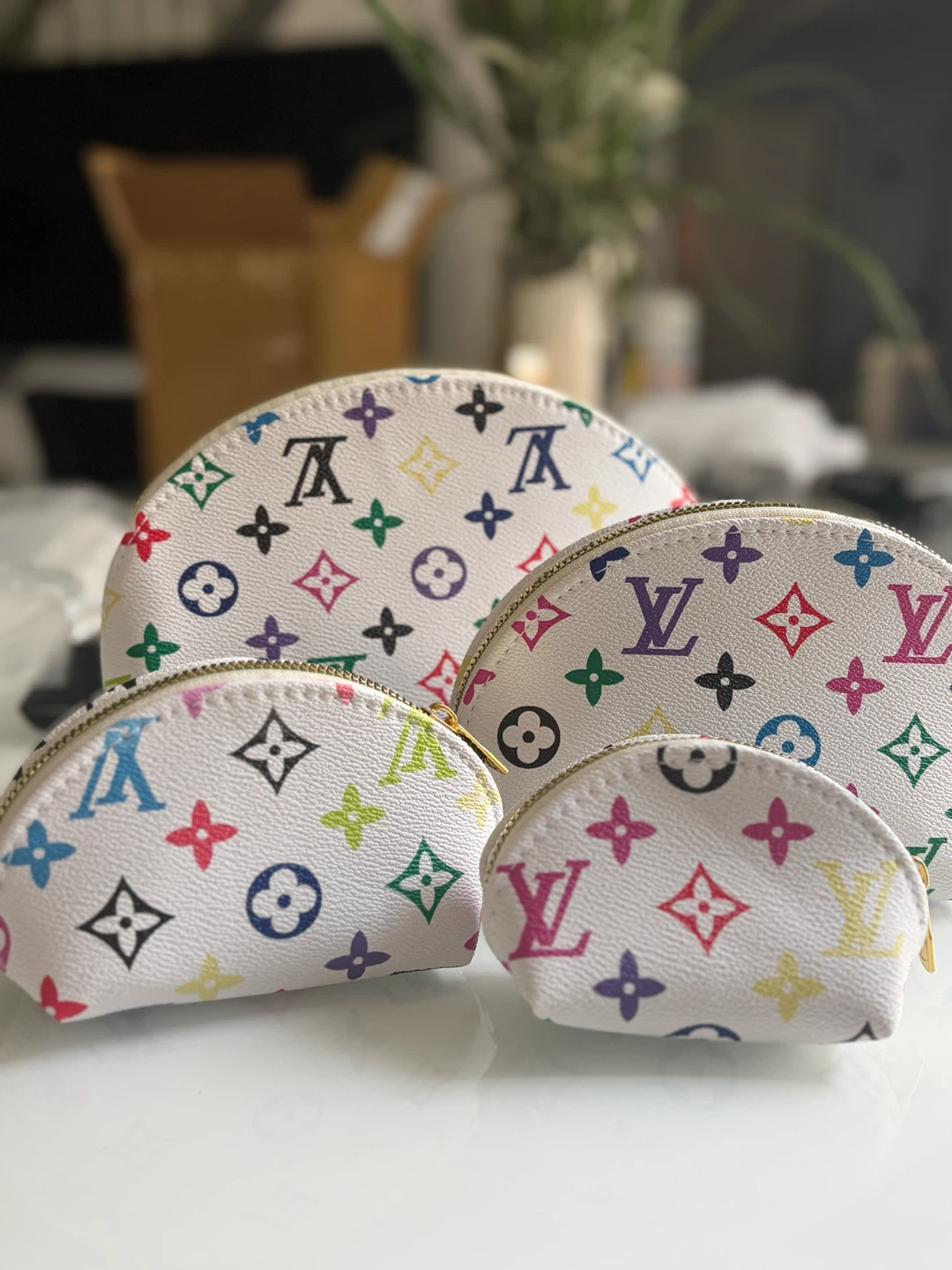 Set of 4 Cosmetic Pouches - photo 3