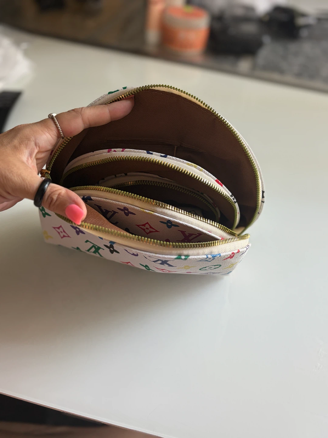 Set of 4 Cosmetic Pouches - photo 5