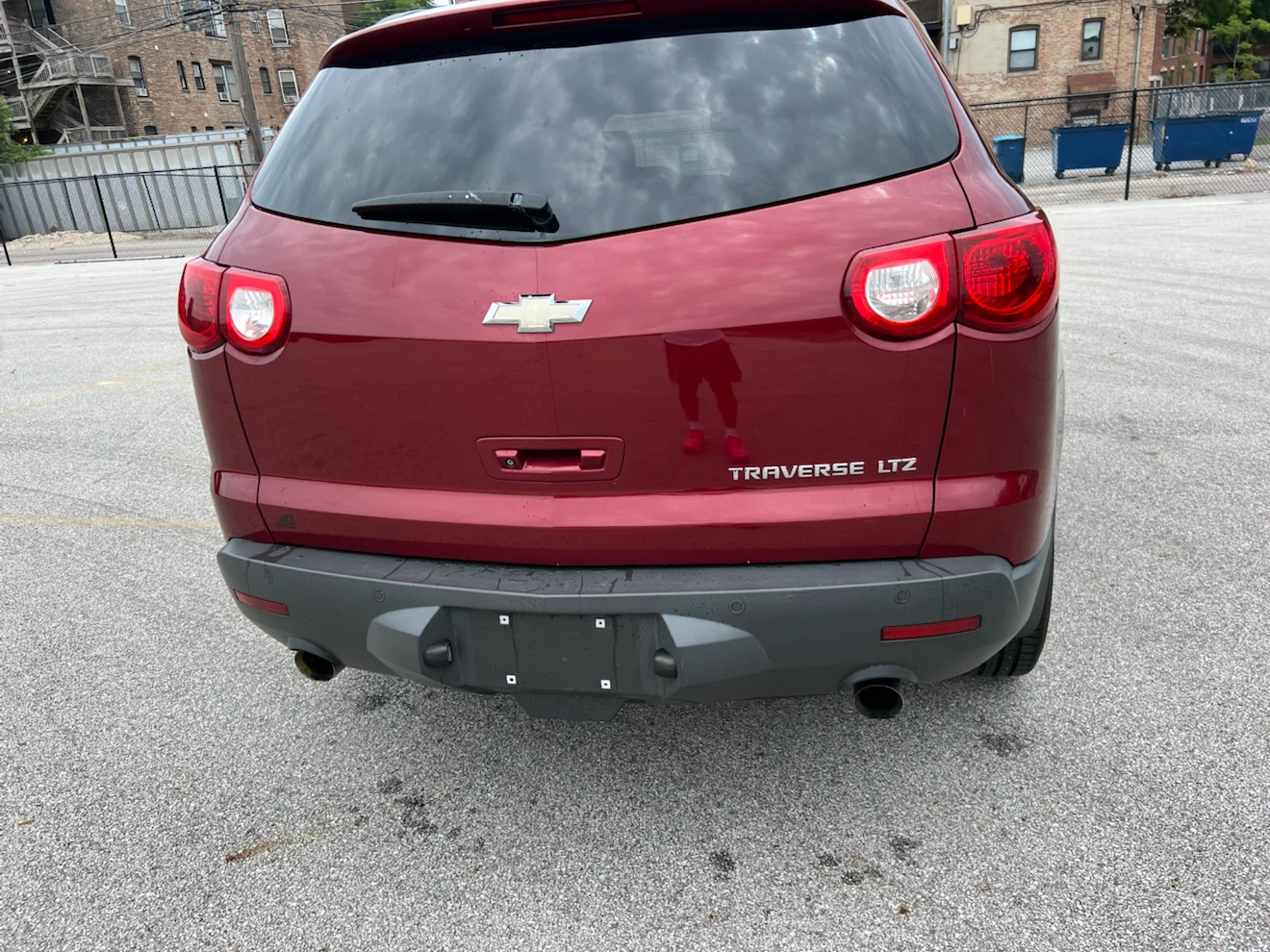 2011 Chevrolet Traverse LTZ SUV - photo 3