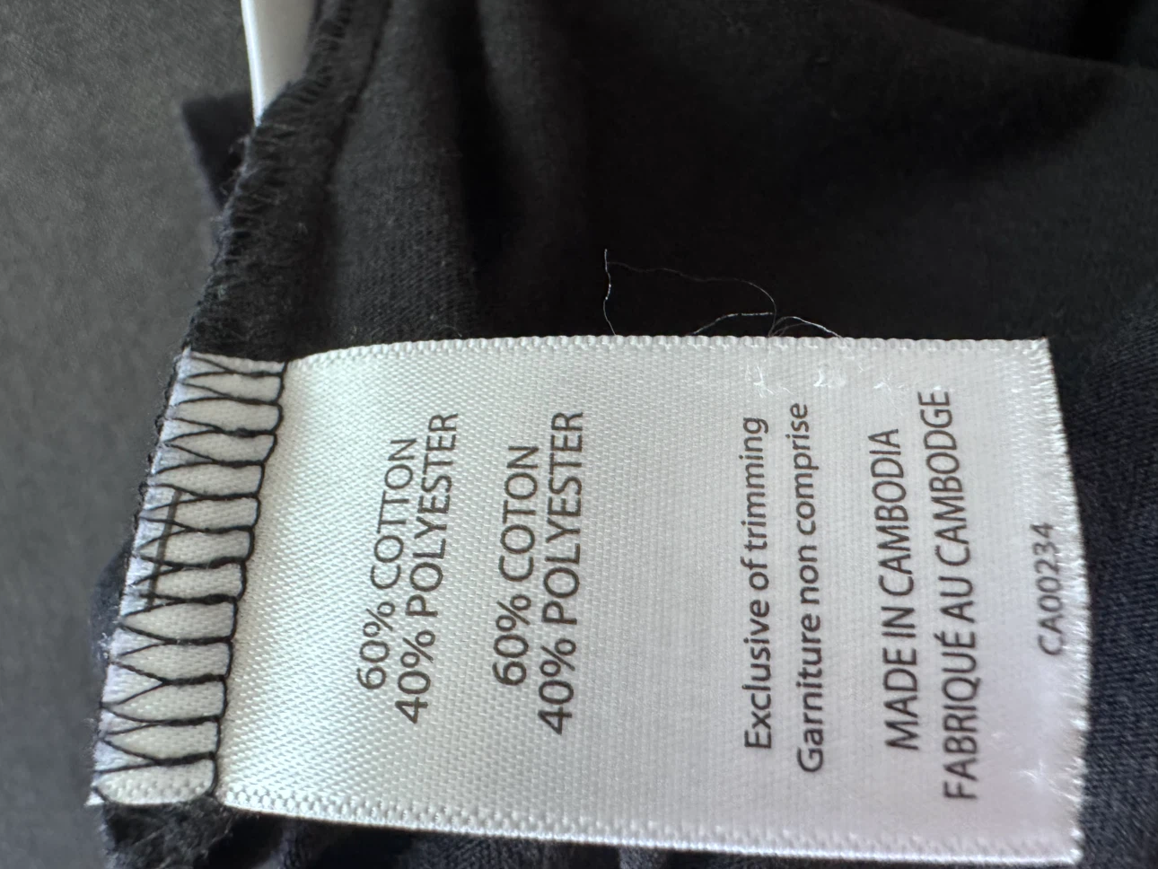 Hudson's Bay Black Maple Leaf T-Shirt - photo 4