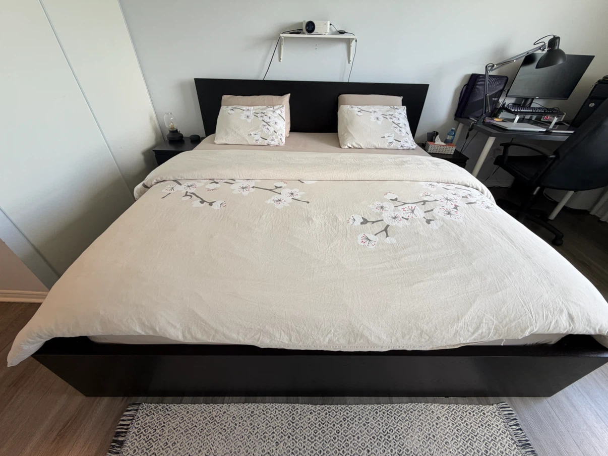 Dark Wood Platform Bed Frame - photo 2