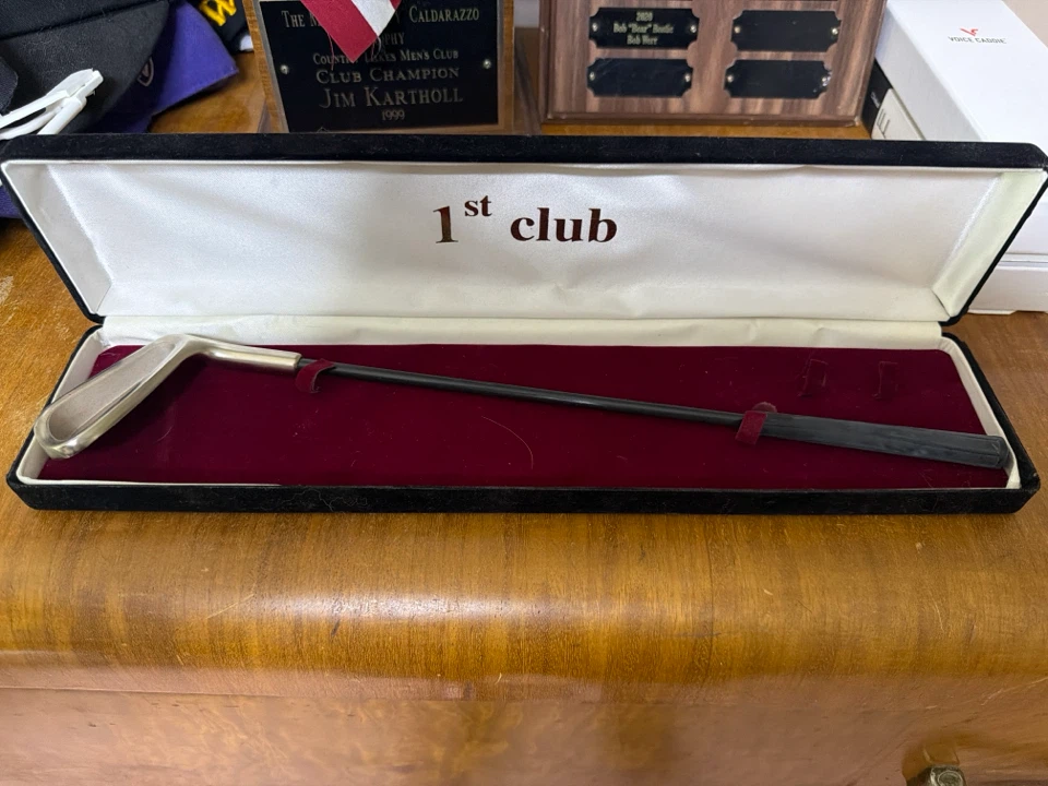 1st club Golf Iron Display Case