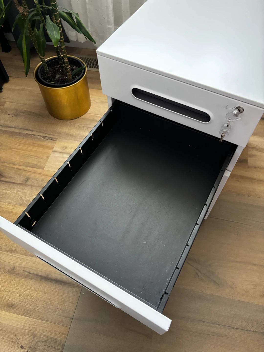 White 3-Drawer Mobile Filing Cabinet - photo 3