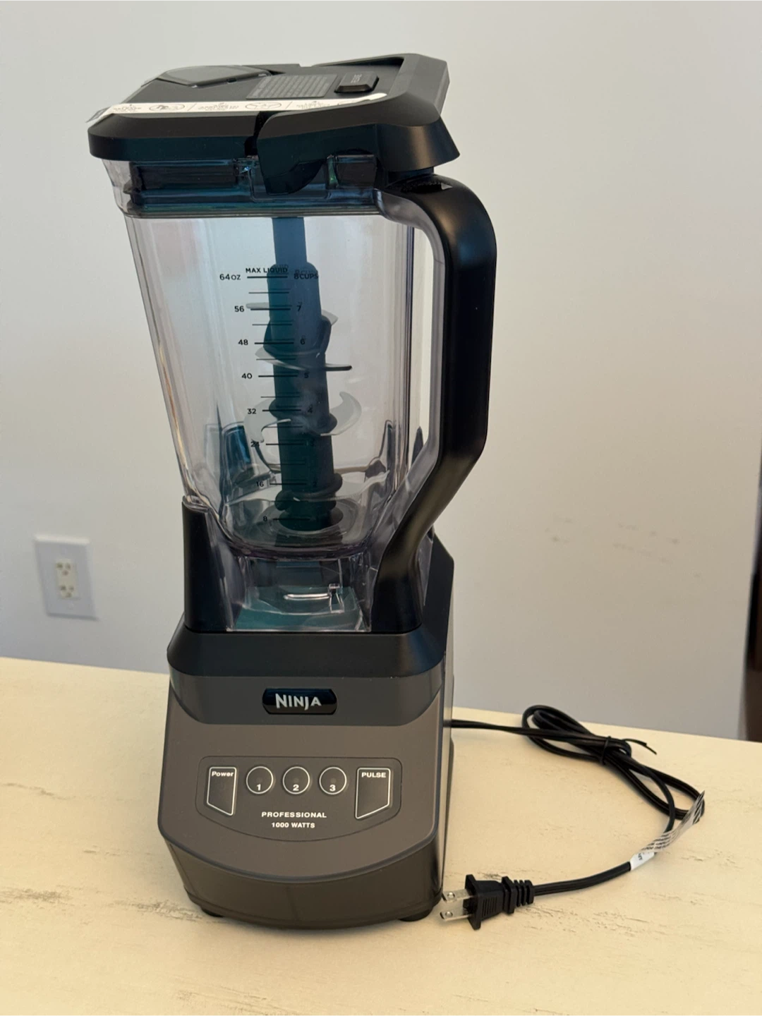 Ninja blender (brand new, never used)