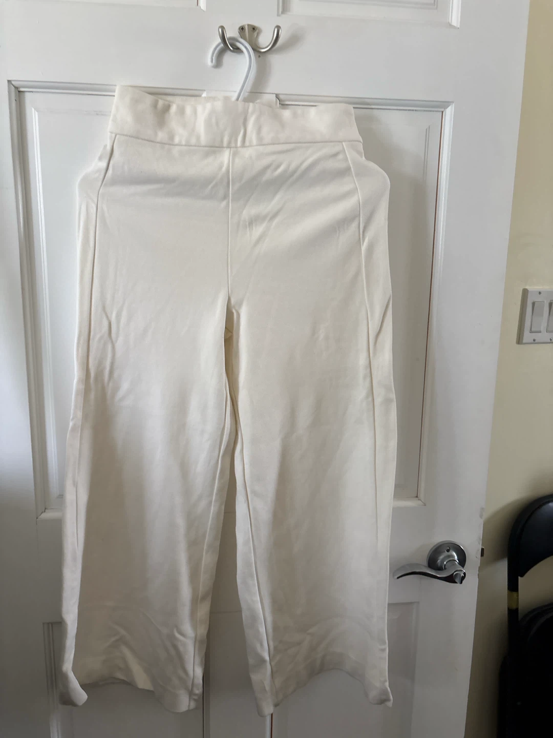Cream Wide-Leg Cropped Pants
