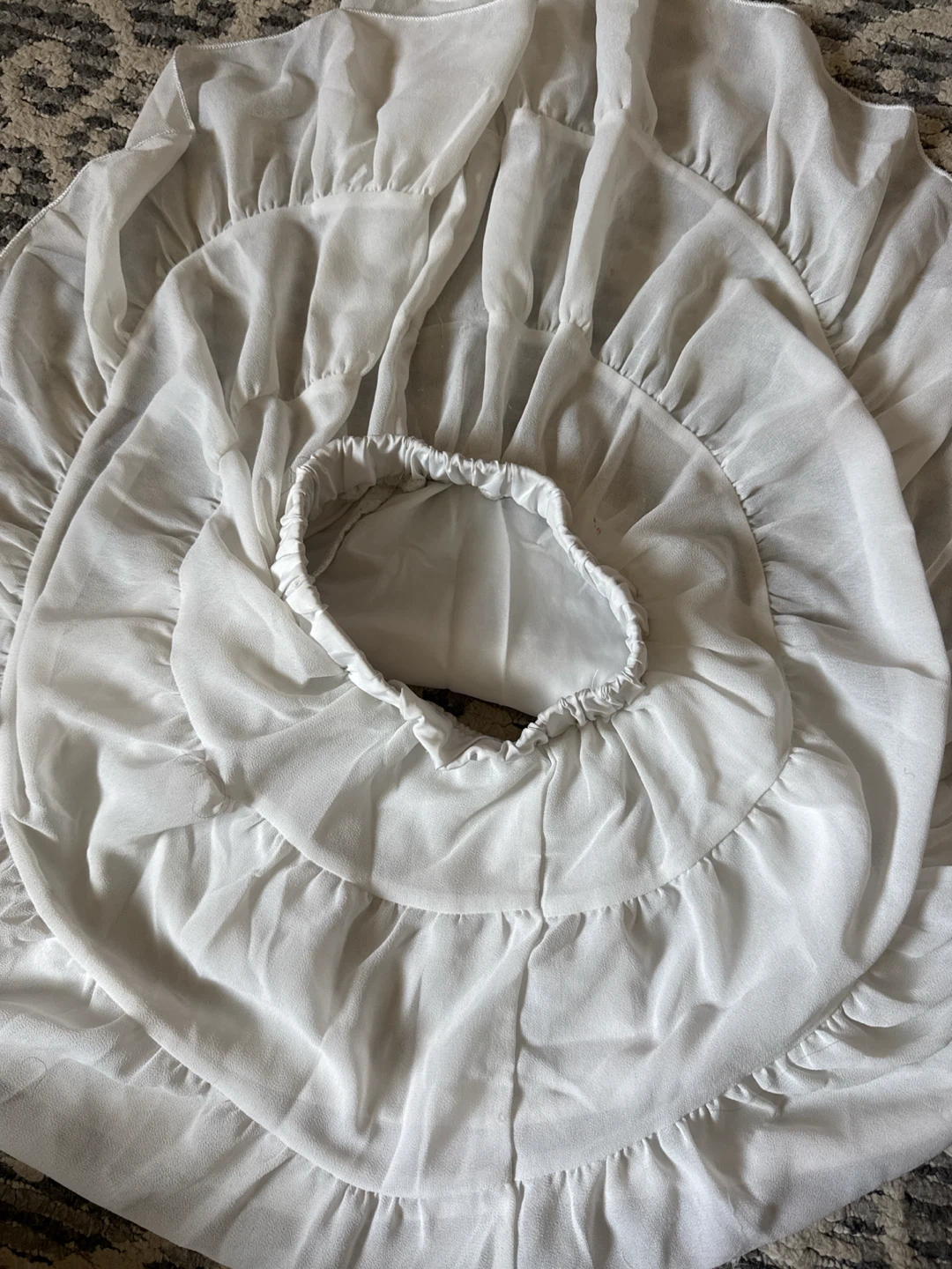 White Ruffled Skirt 4 year old - photo 2