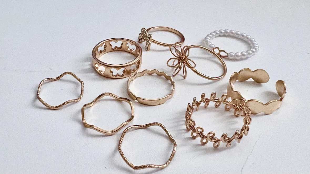 Assorted rose Gold-Tone Rings Set (open to trades)
