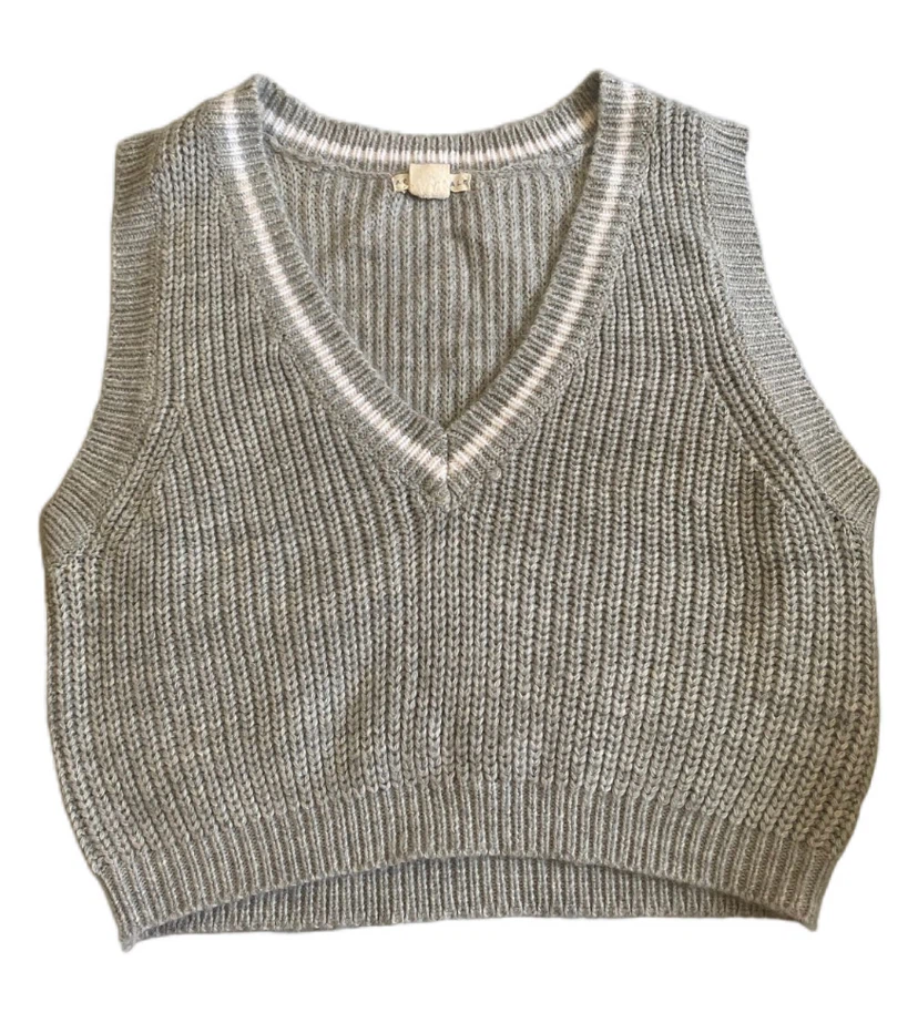 Aeropostale Grey V-Neck Knit Sweater Vest