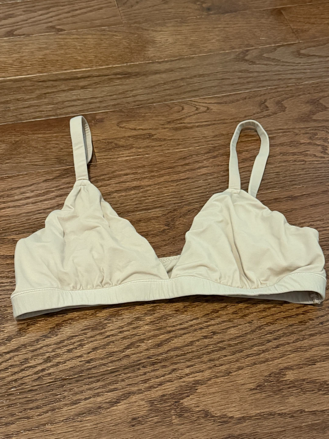 Like new SKIMS Triangle Bralette - Size M