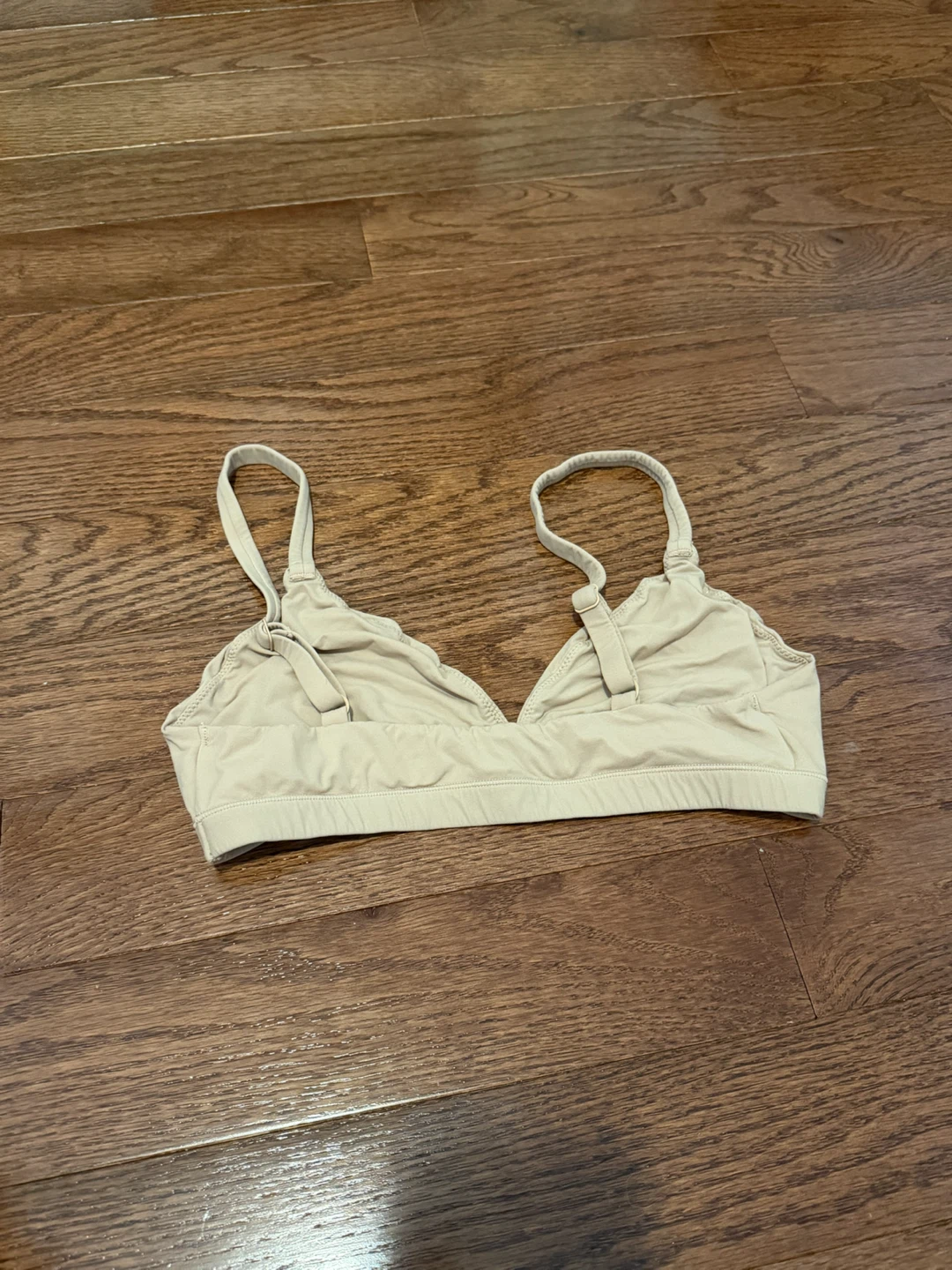 Like new SKIMS Triangle Bralette - Size M - photo 3