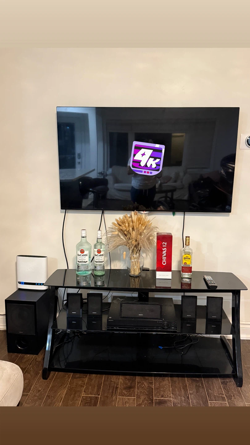 SMART TV 55' with Sound system