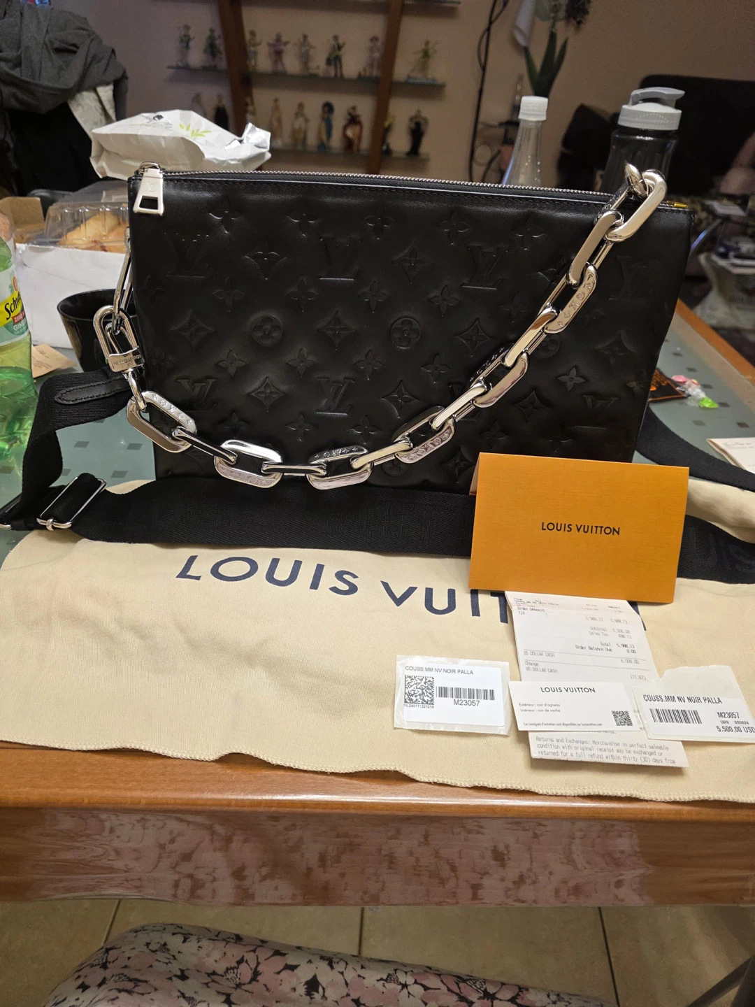 Louis Vuitton Coussin MM NV Noir Palla
