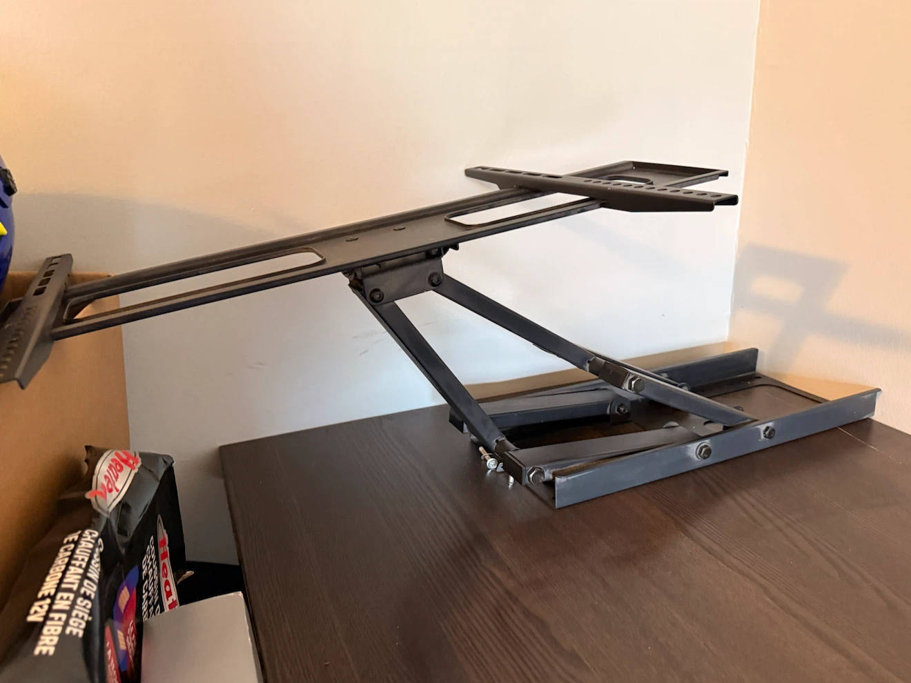Adjustable TV Wall Mount - photo 4
