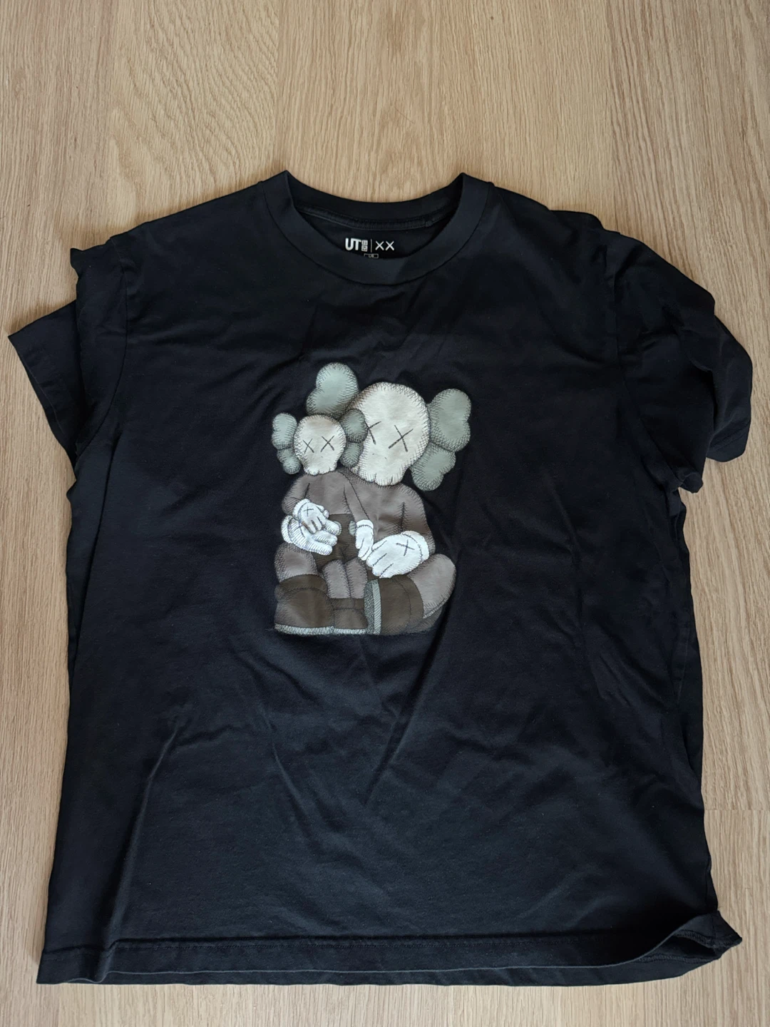 Uniqlo UT KAWS Graphic T-Shirt