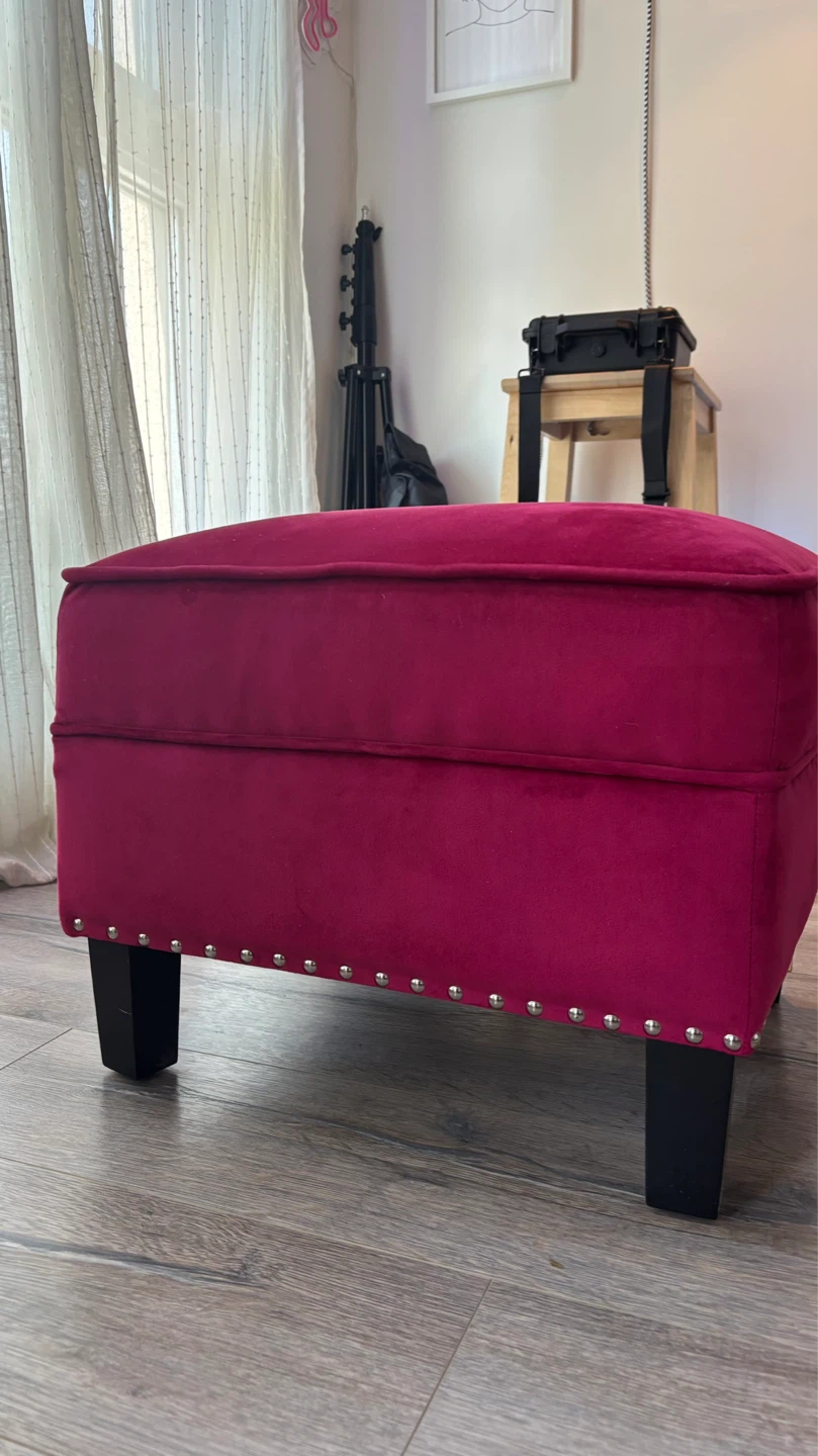 21" Square Ottoman